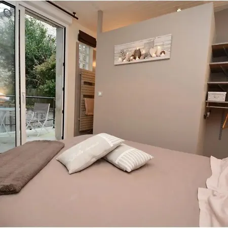 Bed & Breakfast Eugenie 3*