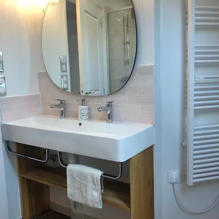 Eugenie Bed & Breakfast Melun