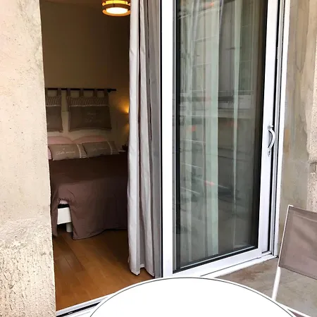 Eugenie Bed and Breakfast 3*